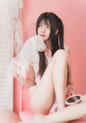 玉腿扛肩上仙子陆雪琪侵犯
